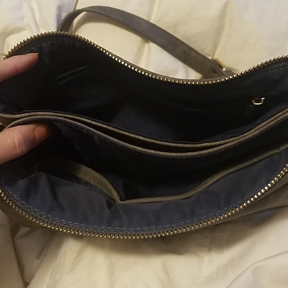 Purse - Picture 2 of 3